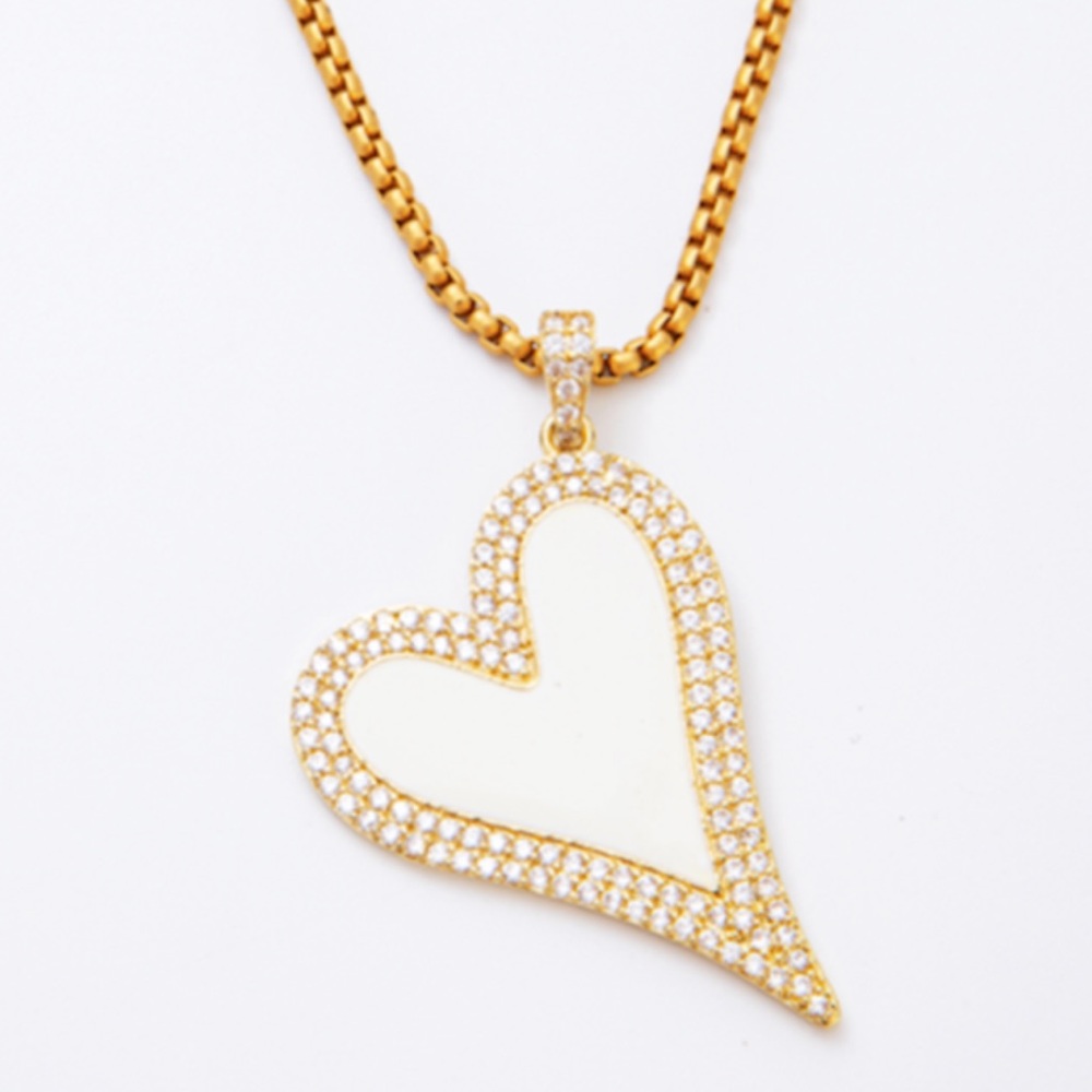Melania Clara Gold heart necklace